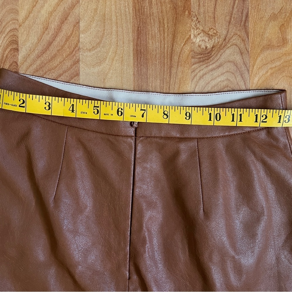 EUC Rebecca Taylor Brown Pencil Skirt Asymmetrical flounce vegan leather sz 0 - Picture 4 of 8